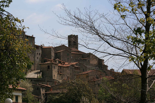 Una veduta del borgo di Santa Fiora in provincia di Grosseto